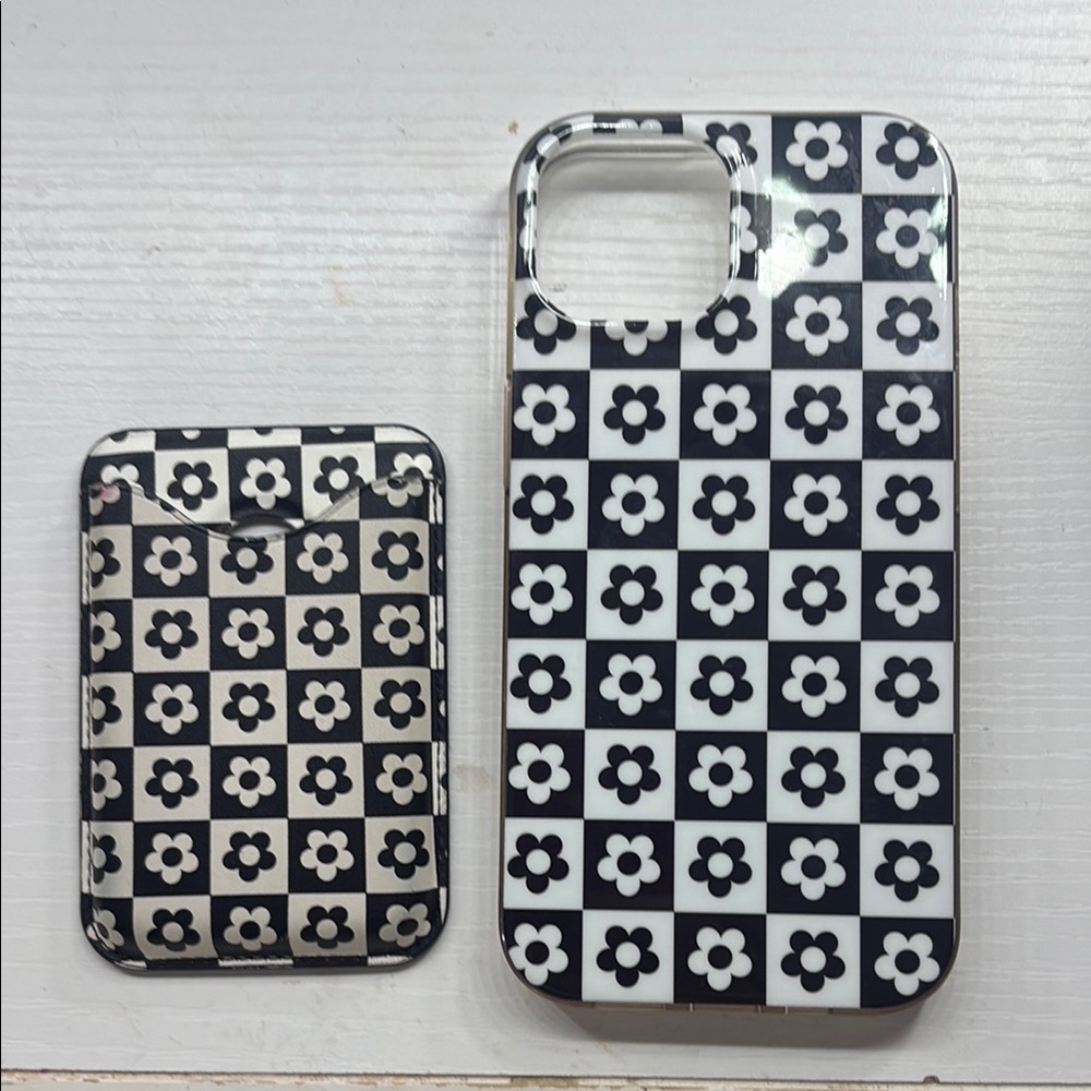 Black and White Floral Phone Case with matching wallet.